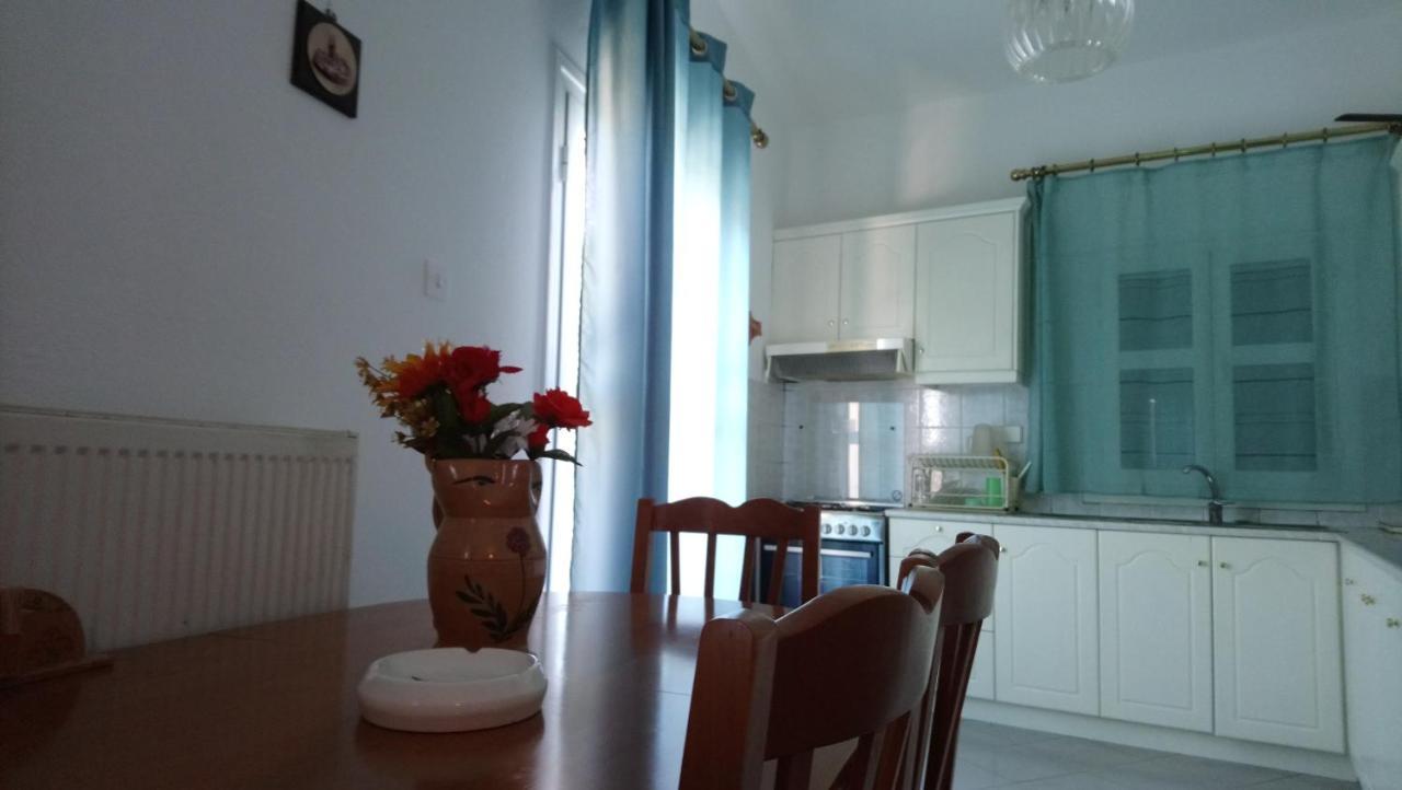 Vacation House In Stroggili Агиос-Иоаннис-Перист Экстерьер фото